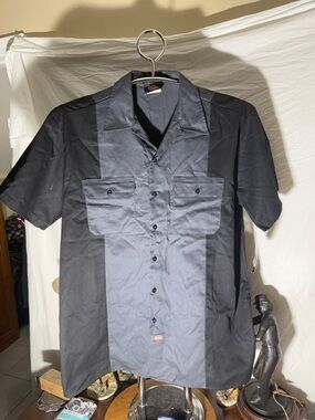 Dickies Two-Tone Black and Charcoal Short-Sleeve Button-Up Shirt